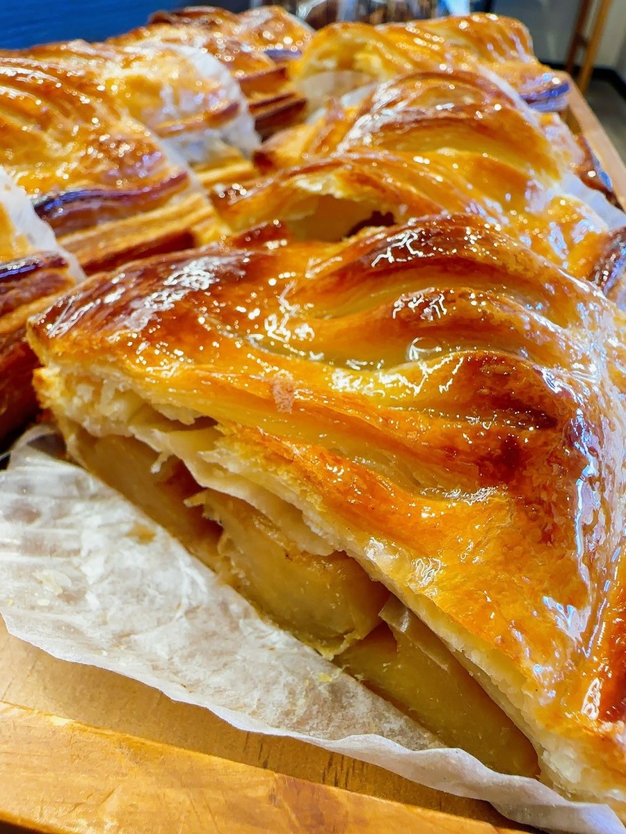 アップルパイ — Bäckerei Terutake(ベッカライテルタケ)