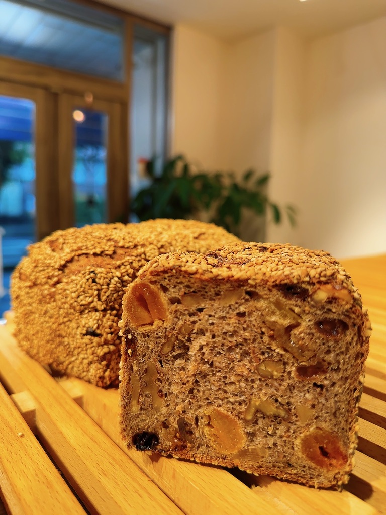 フリュフト・ブロート — Bäckerei Terutake(ベッカライテルタケ)