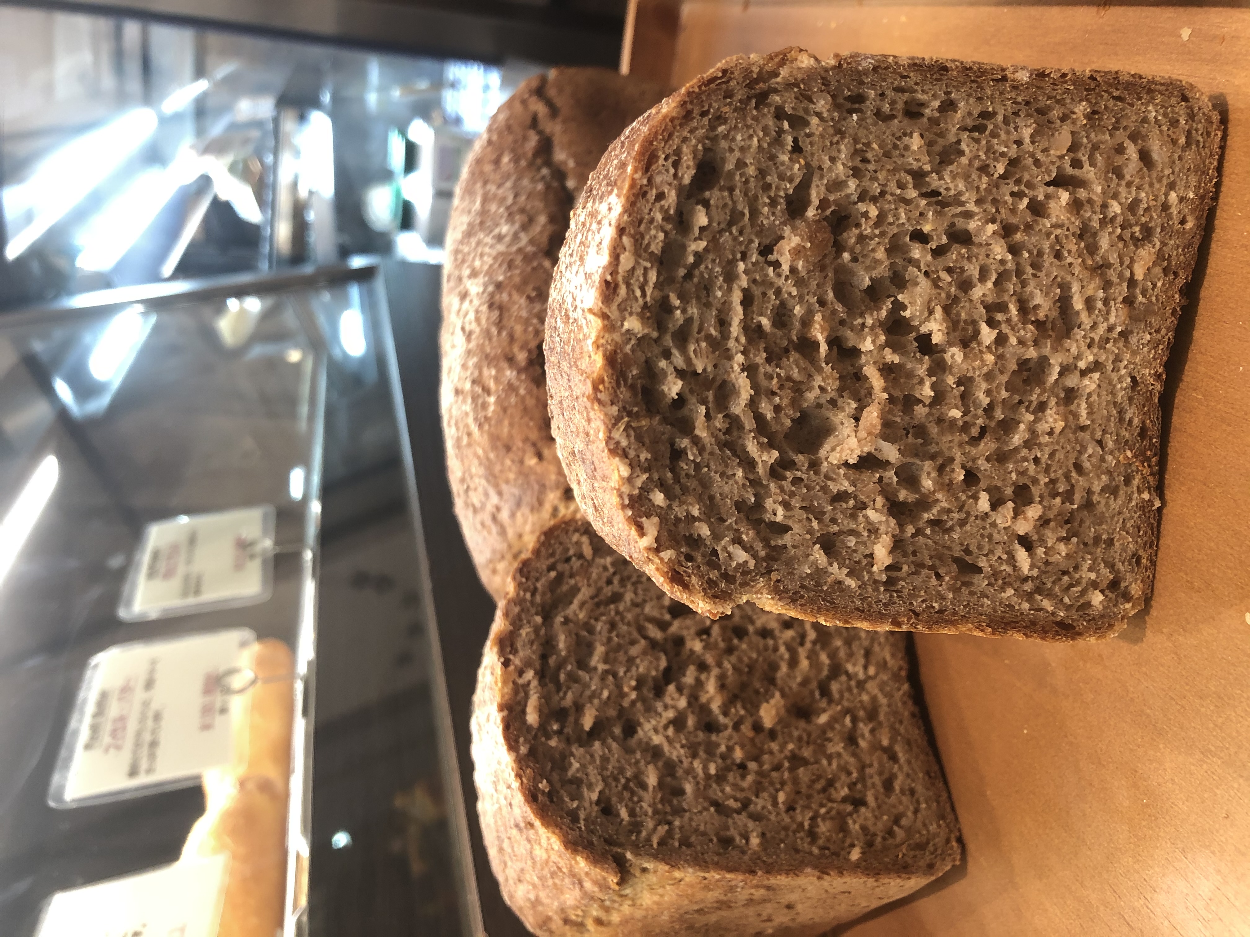 フォルコン・ブロート — Bäckerei Terutake(ベッカライテルタケ)